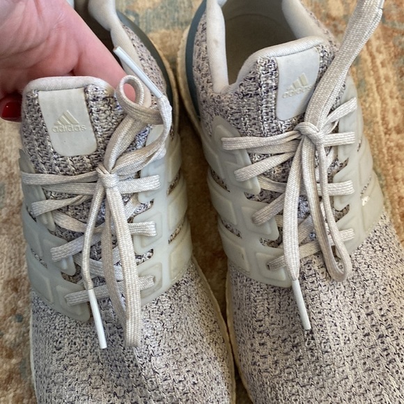 Adidas Ultraboost - Picture 2 of 11